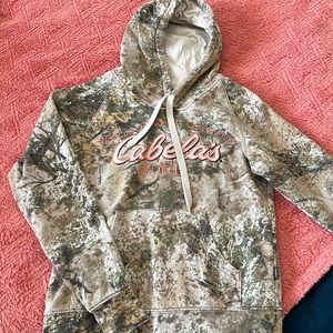Womens Size S Cabela’s Camo Hoodie